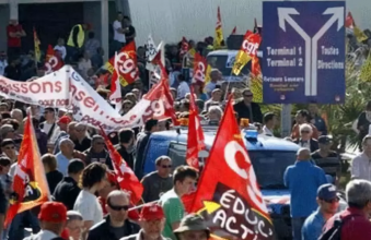 法国爆发25年来最大规模罢工！